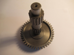 wałek skrzyni biegów 44 zęby.png