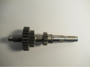 wałek sprzęgłowy skrzyni biegów.png